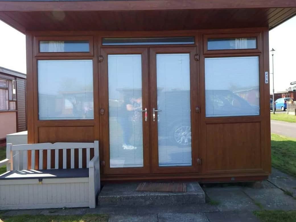 Front of chalet (2)