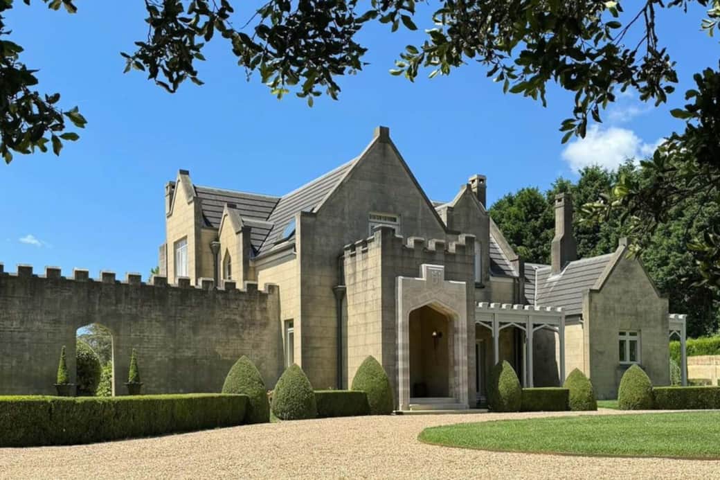 Ben Huon Manor Gothic Architecture