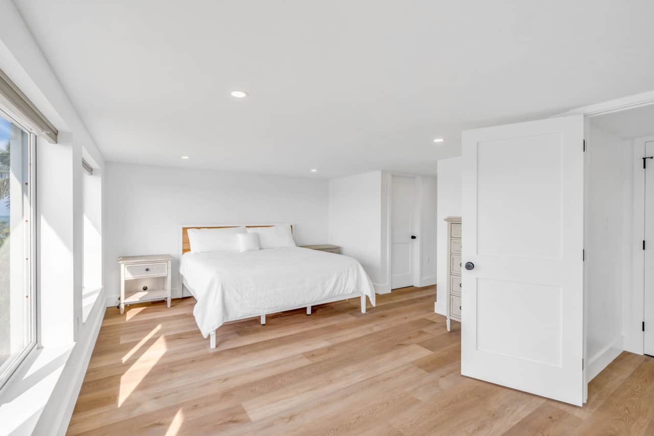 Master bedroom king size bed