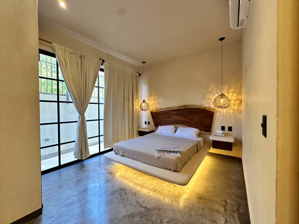 Recámara con acceso al patio privado