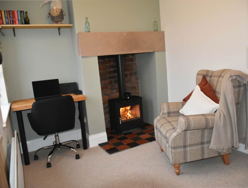 Snug with work station