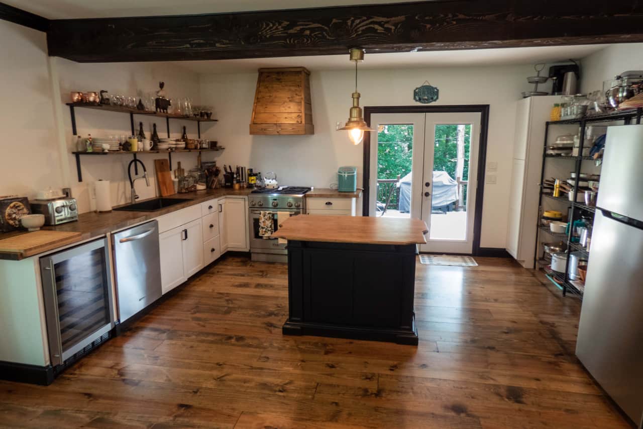 Farmhouse Kitchen fully stocked with dishes and cookware.