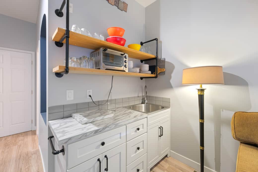 Unit 104B Kitchenette Unit 104B Kitchenette