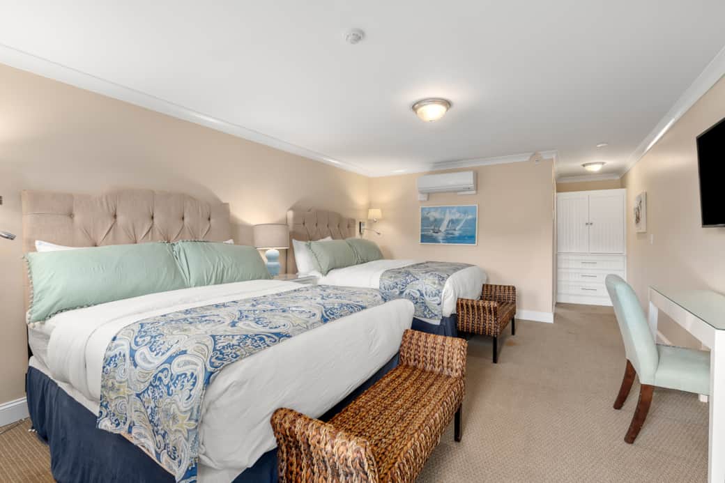 Two Queen Beds