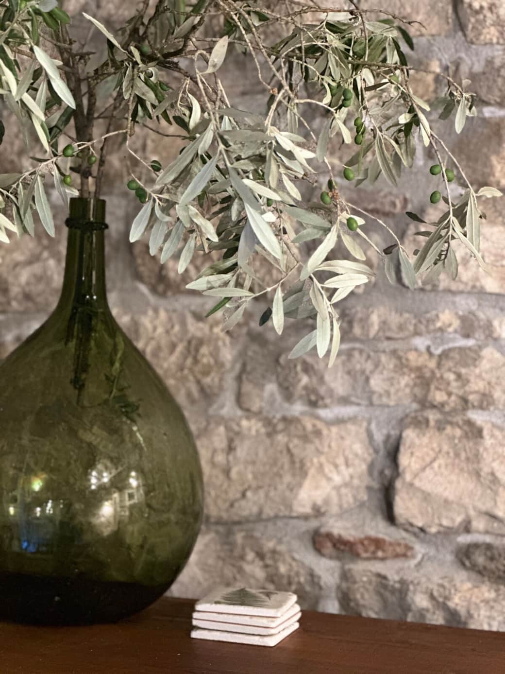 LIVING SPACE DETAIL
With gorgeous original stone walls.
