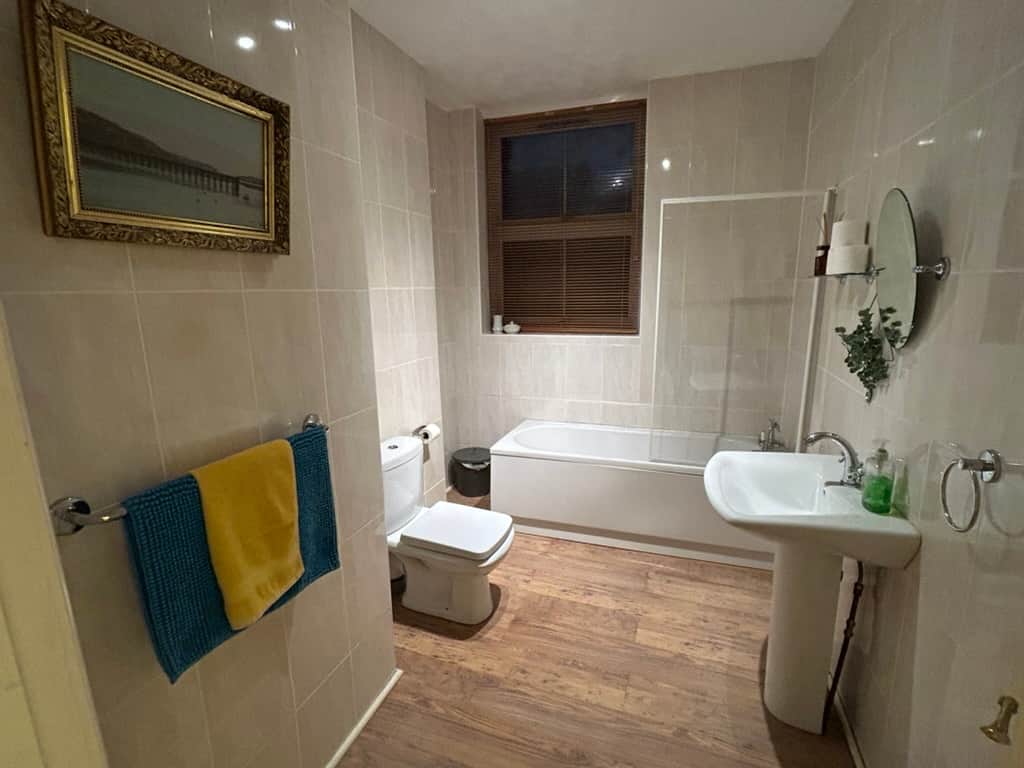 Large family bathroom