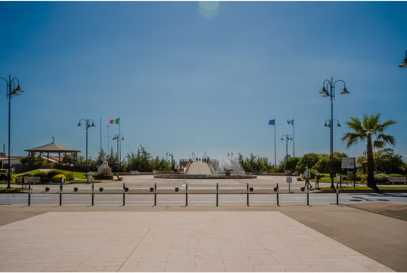 CasaGiallo Versilia — Posizione fronte mare a Marina di Pietrasanta
