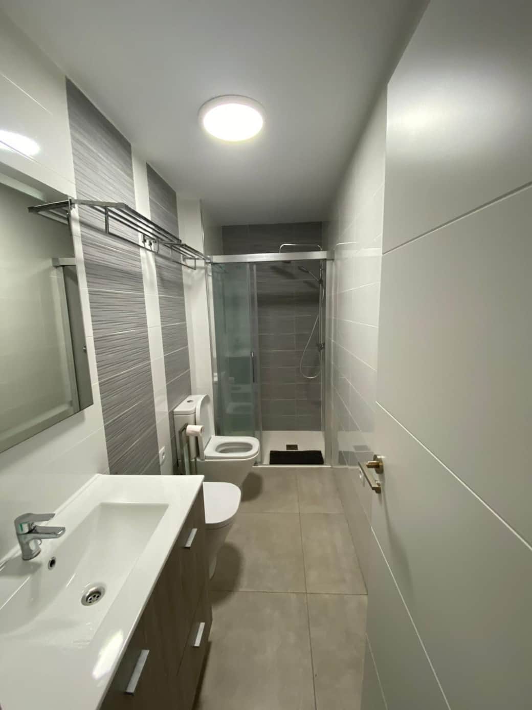 7a5d2f01 5c5d 43c6 b5fa f919baacdd2e