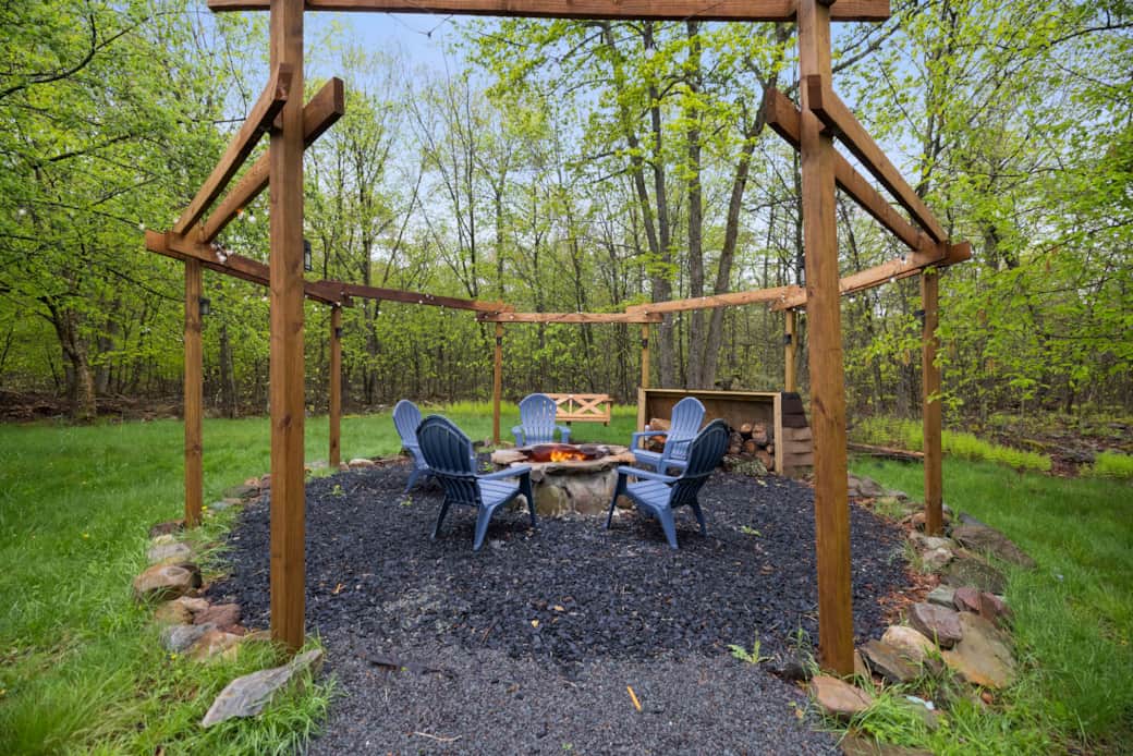 Fire Pit Lounge