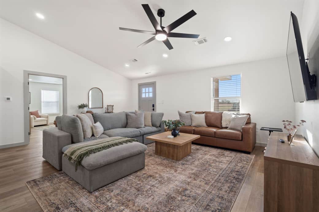 Living Room_side angle