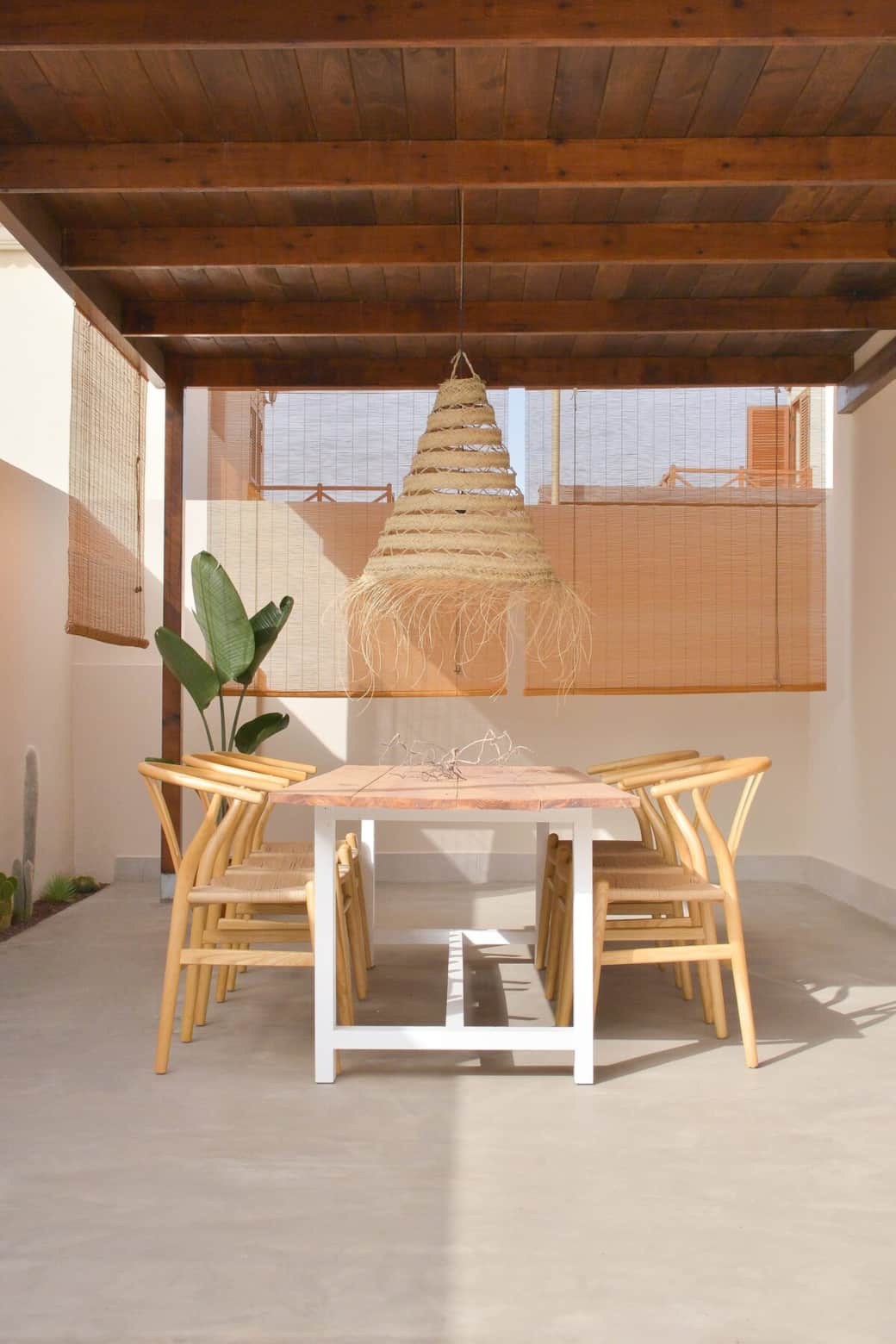 Enjoy your meals or work comfortably in the terrace. Enjoy your meals or work comfortably in the terrace.