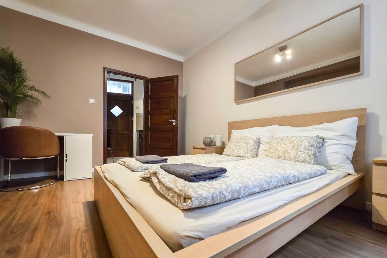 Bedroom2