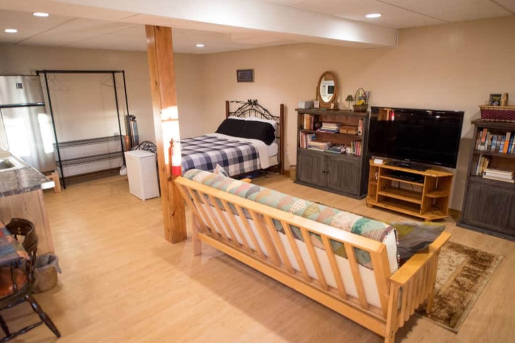 Spacious setting Spacious setting