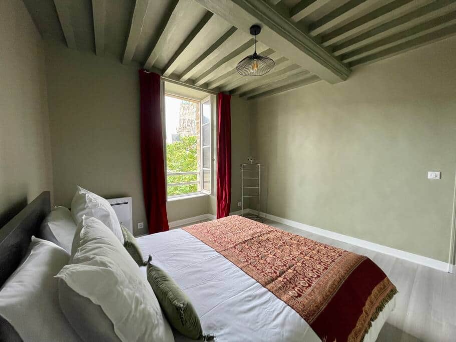 1st bedroom