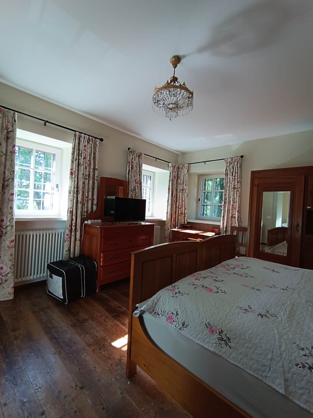 Bedroom 1a