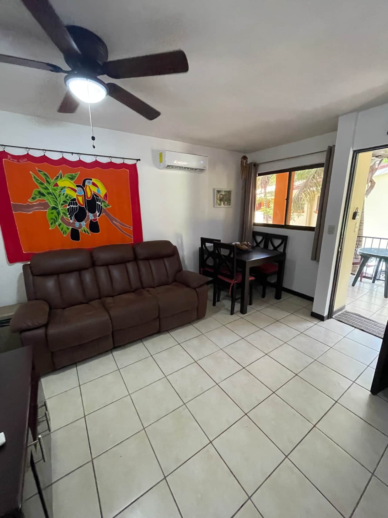 Living dining