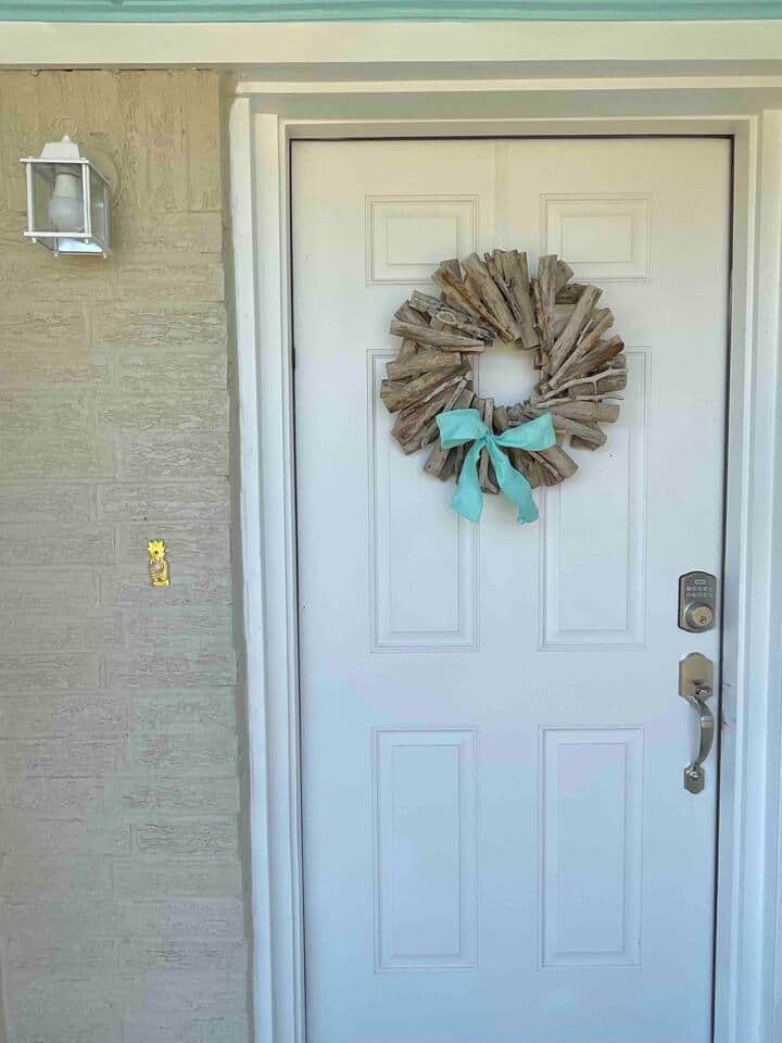 Please come in! Let’s start our tour through the front door! We can’t wait to show you around!