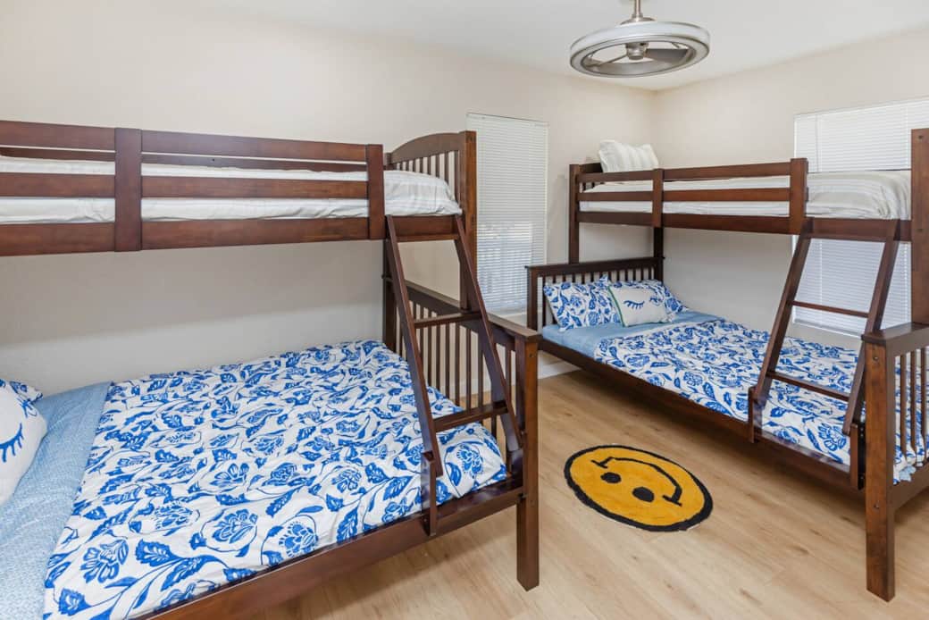 “Perfect for kids or groups, this cheerful bedroom features two sturdy bunk beds with fun, cozy bedding. A great space for sleepovers, laughter, and making memories together.” ✨