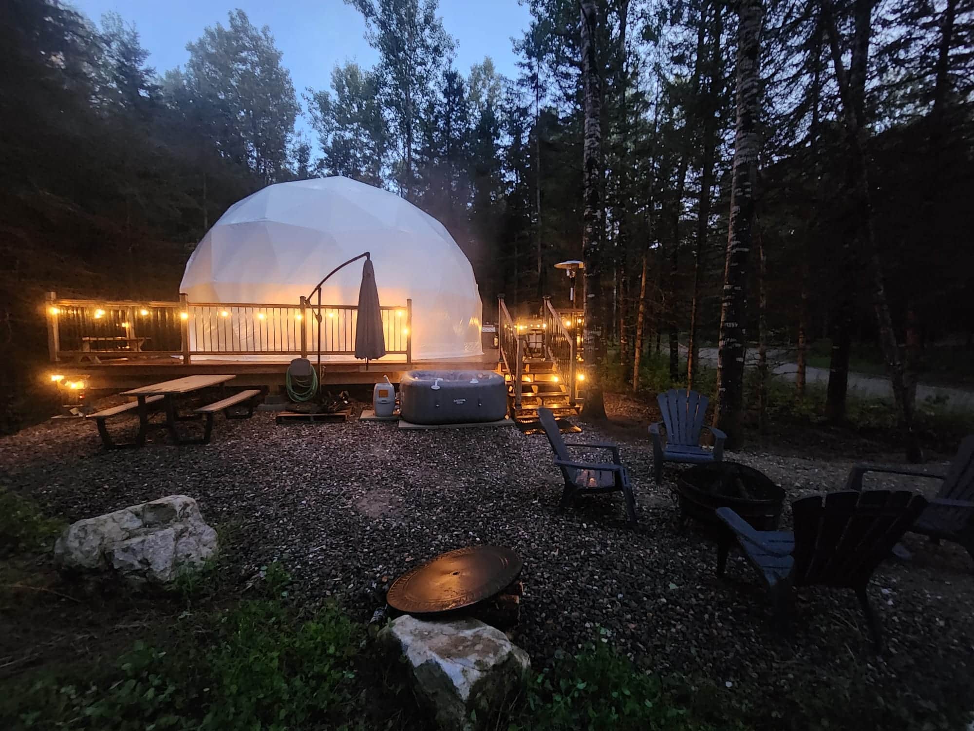 https://l.icdbcdn.com/oh/aac8fe4a-6963-43a3-be81-86b977fdf500.jpg?w=2080-13