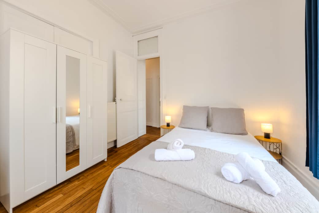 Chambre 2a standing host