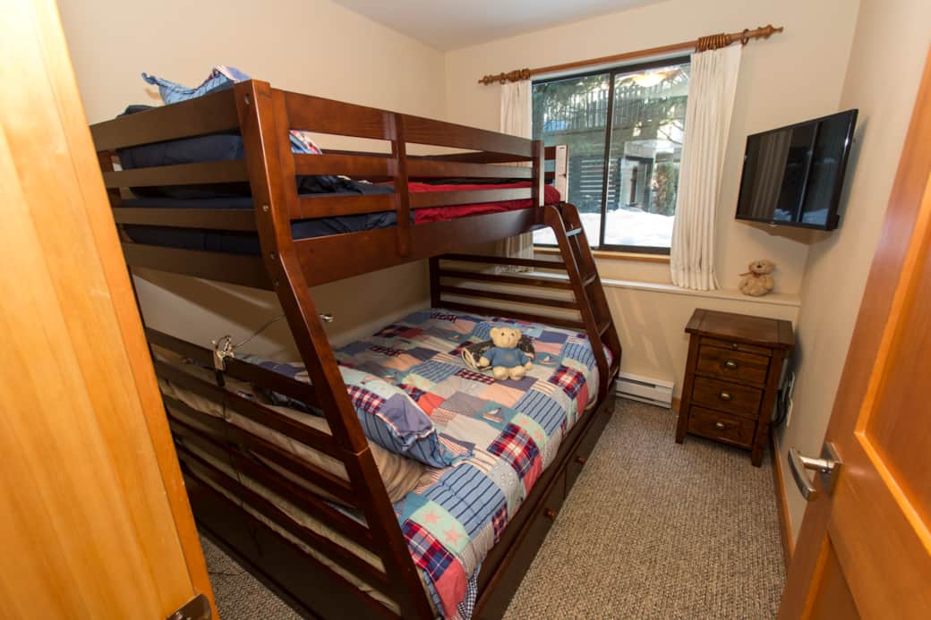 BUNK ROOM 