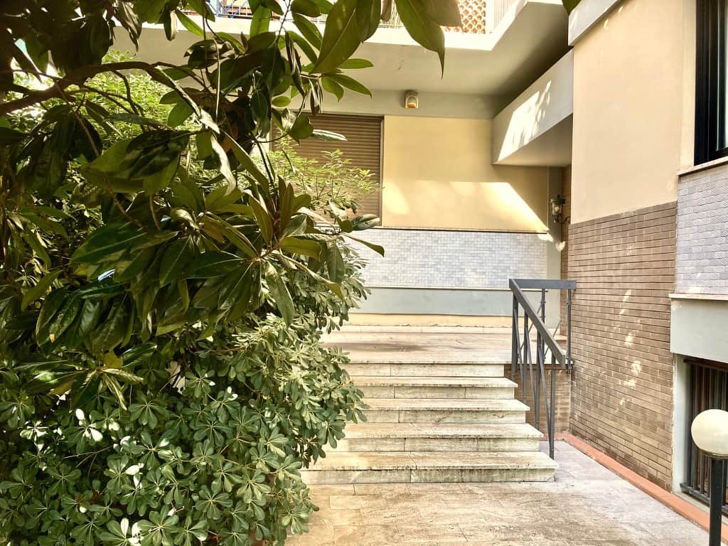 Cortile di ingresso al palazzo
