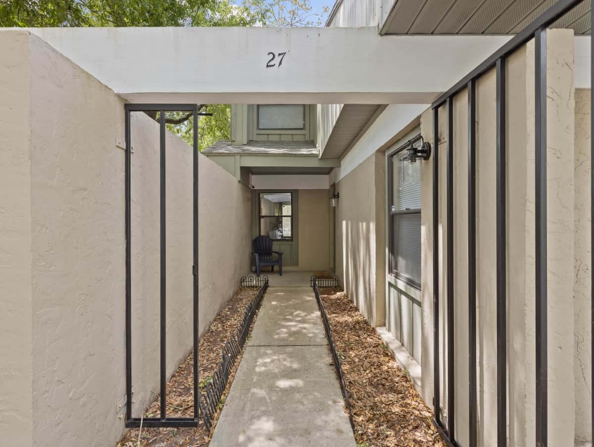 E27 Unit Entrance walkway