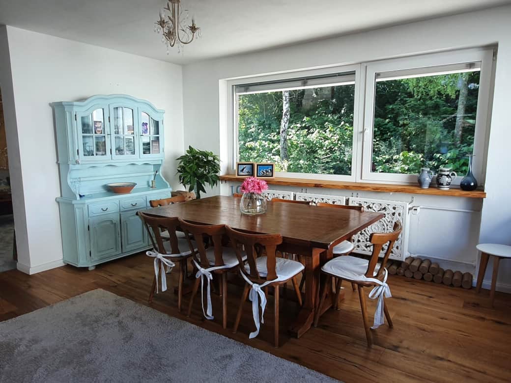Dining Room with extendable table Dining Room with extendable table