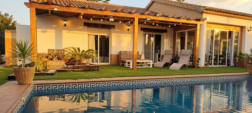 Elegant Poolside Terrace Elegant Poolside Terrace