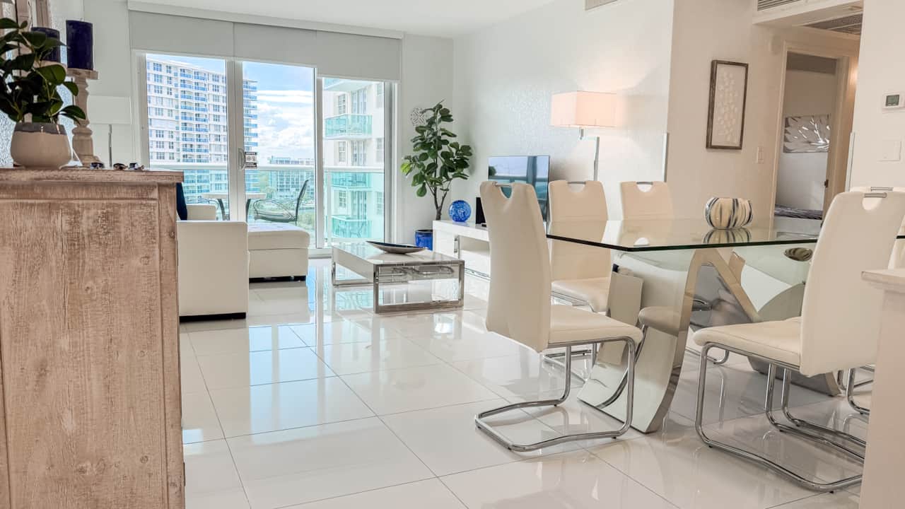 Comedor y sala de estar