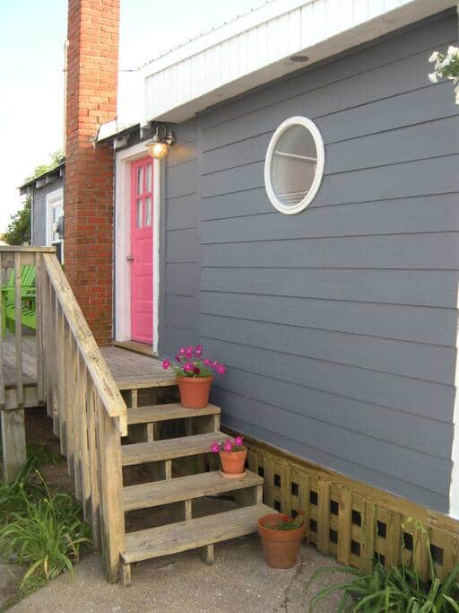 Front entrance to Cottage #4