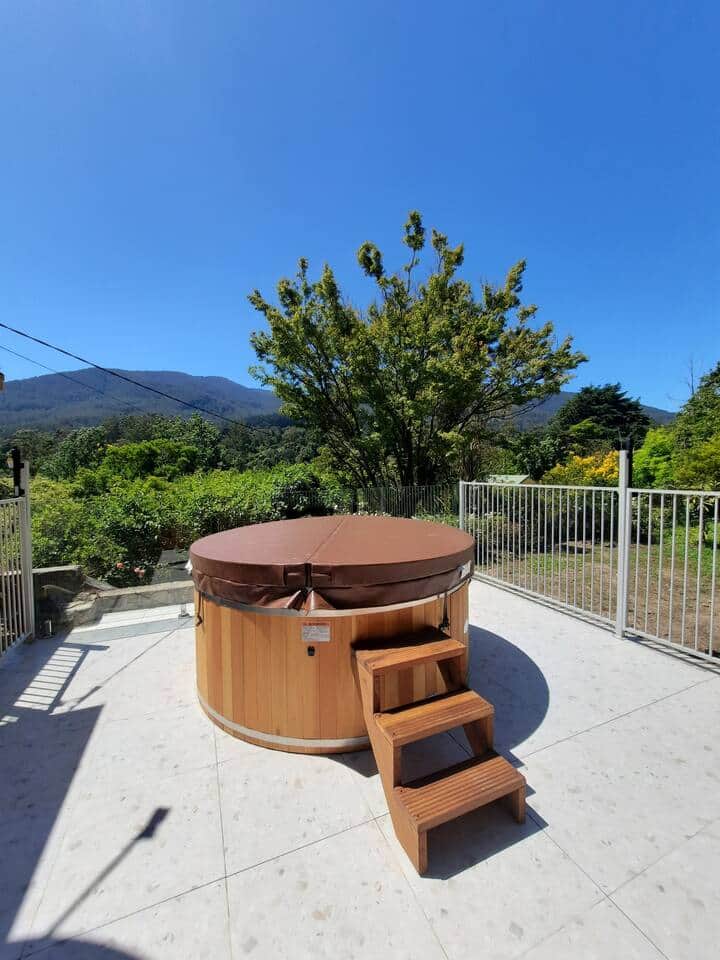 Private hot-tub