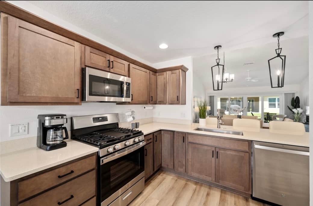 Fully stocked kitchen