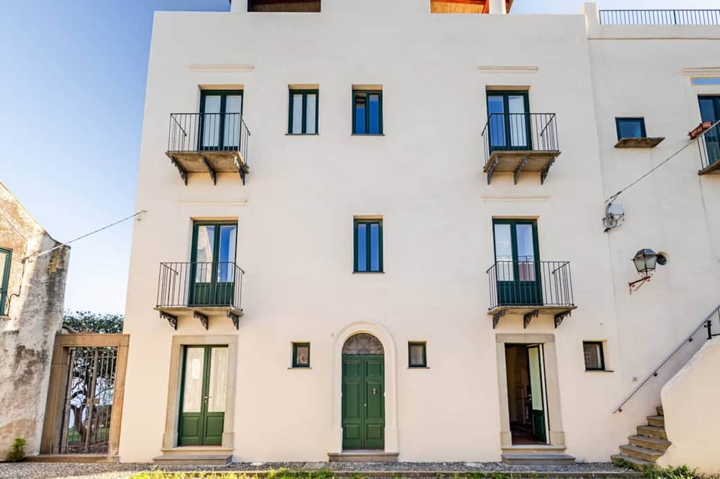 022103f1 b7af 4b48 88ea c444ea1b1fe2