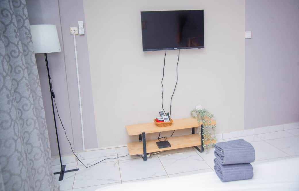 Télévision & cable + Wi-Fi Télévision & cable + Wi-Fi