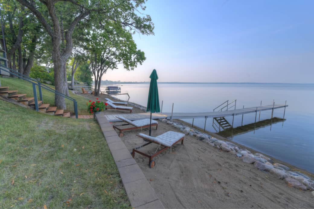 So much lakeshore to enjoy