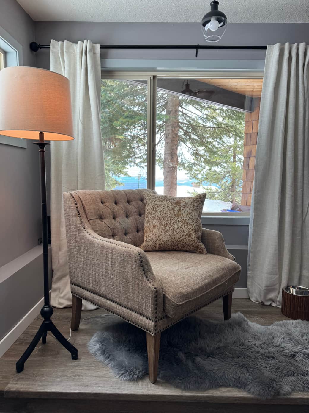 Seating Big White Seating Big White