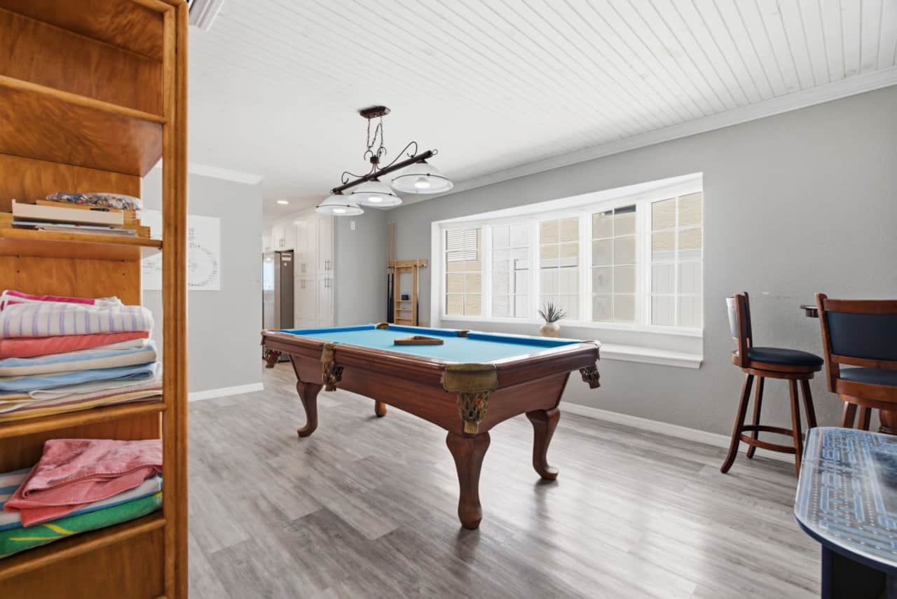 Pool  Table