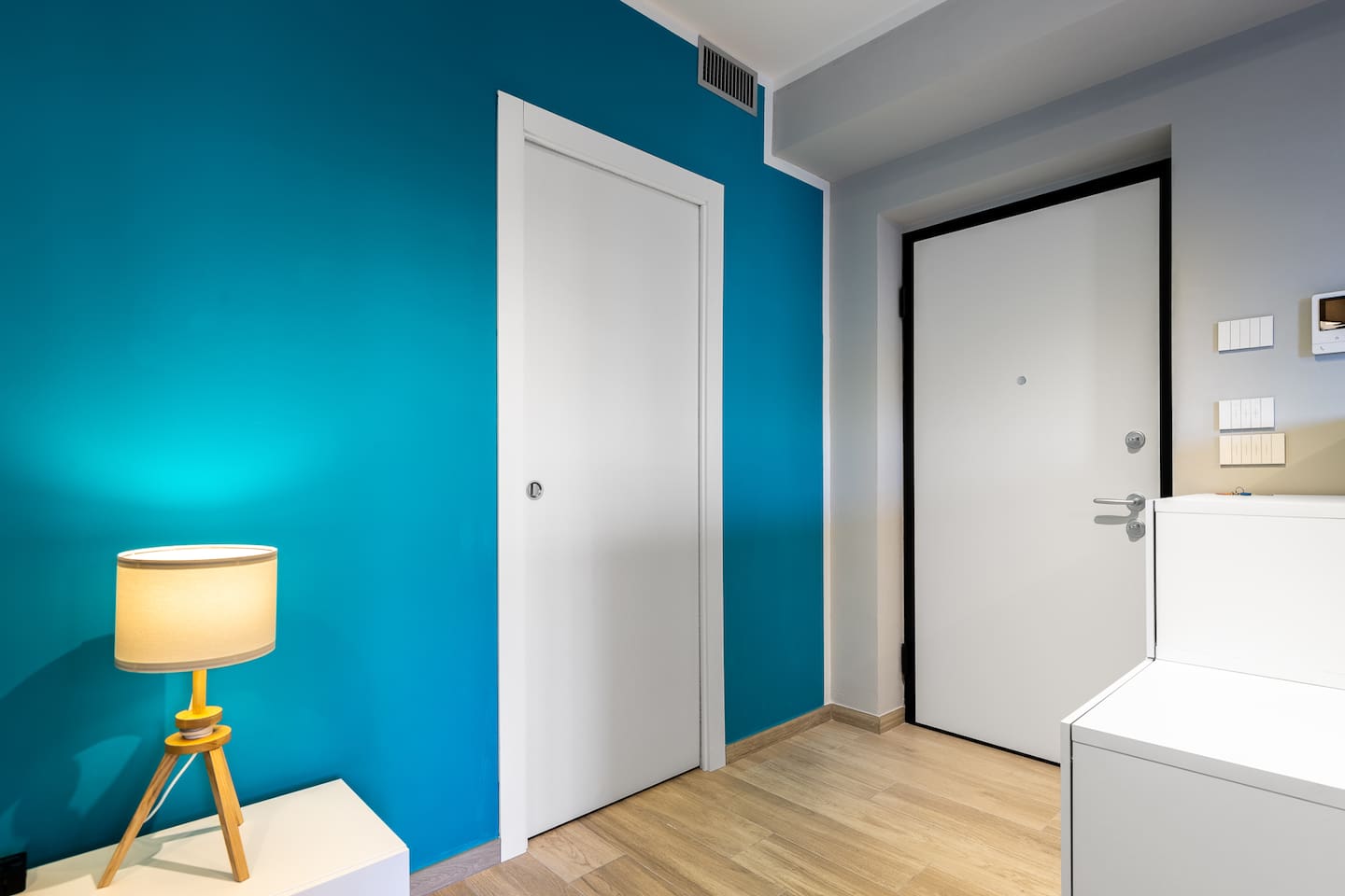 Ingresso con porta blindata