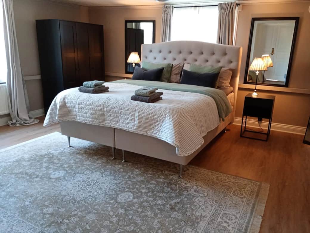 Kingsize bed