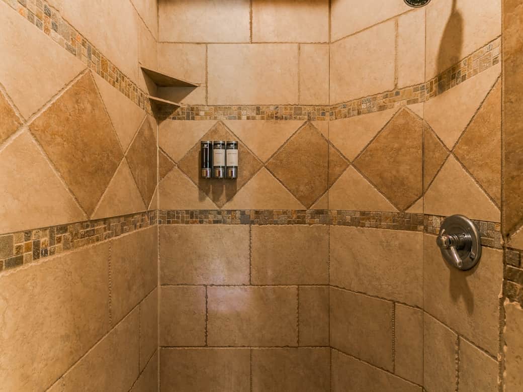 Main Cabin Primary Shower