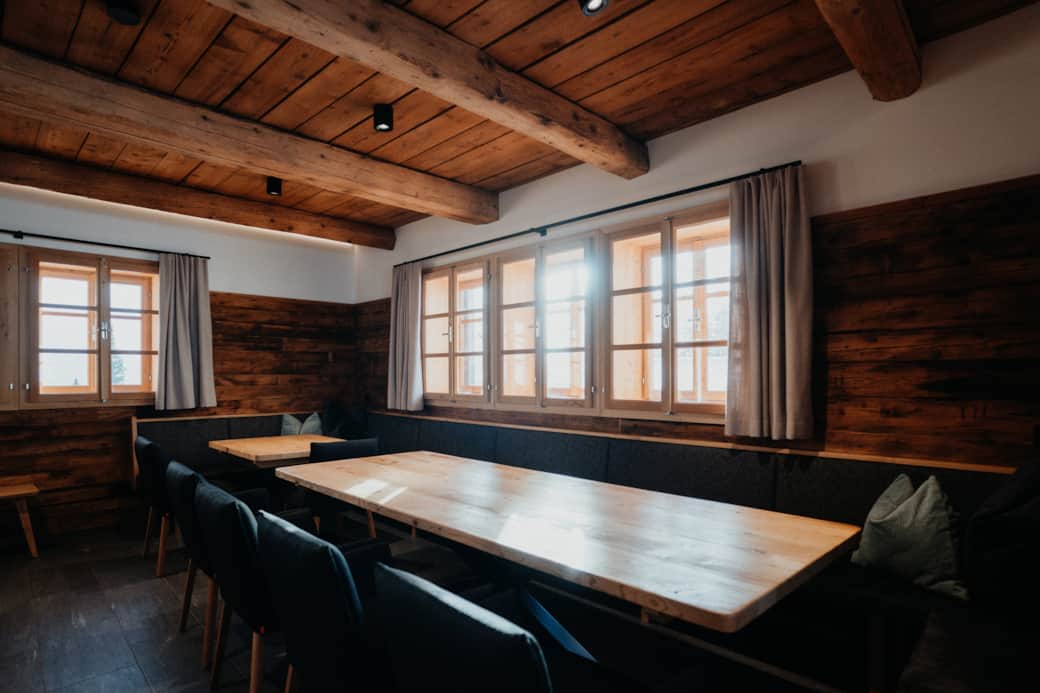 der große Essbereich im Wohnzimmer