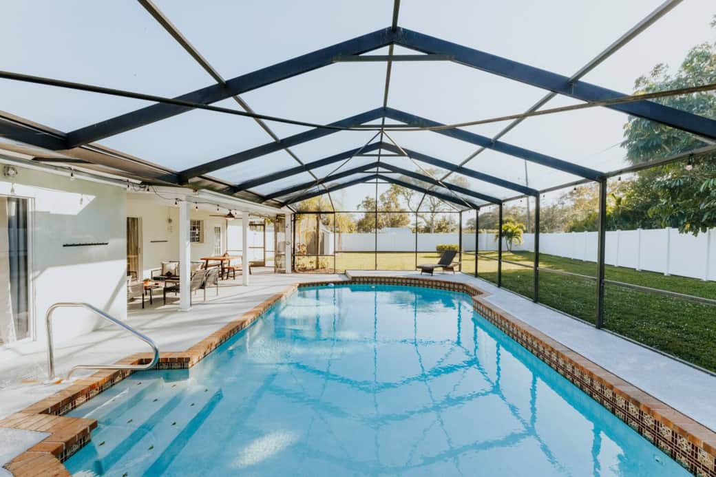 Incredibly deep pool - perfect for treading water and all-day pool entertainment! Incredibly deep pool - perfect for treading water and all-day pool entertainment!