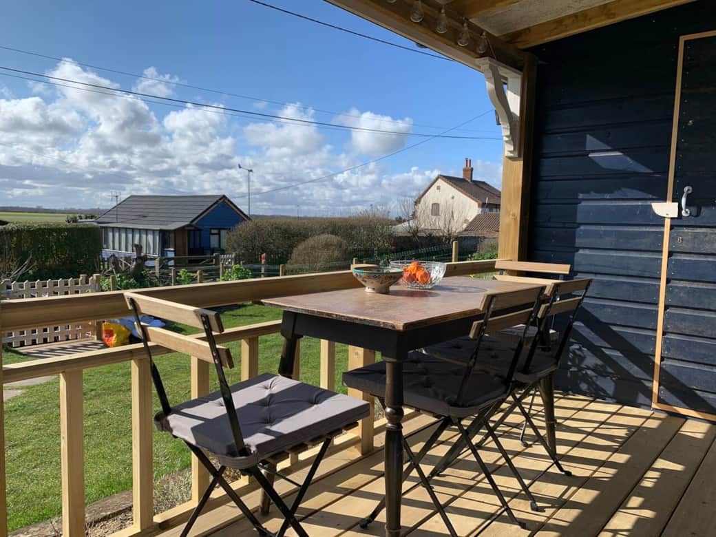 You can choose to eat outside the front of Pot Luck, with a view across the fields... You'll get a sunset every night from the verandah. Perfect with a cuppa or glass of something nice! You can choose to eat outside the front of Pot Luck, with a view across the fields... You'll get a sunset every night from the verandah. Perfect with a cuppa or glass of something nice!