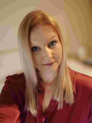 Karen Louise Moorby