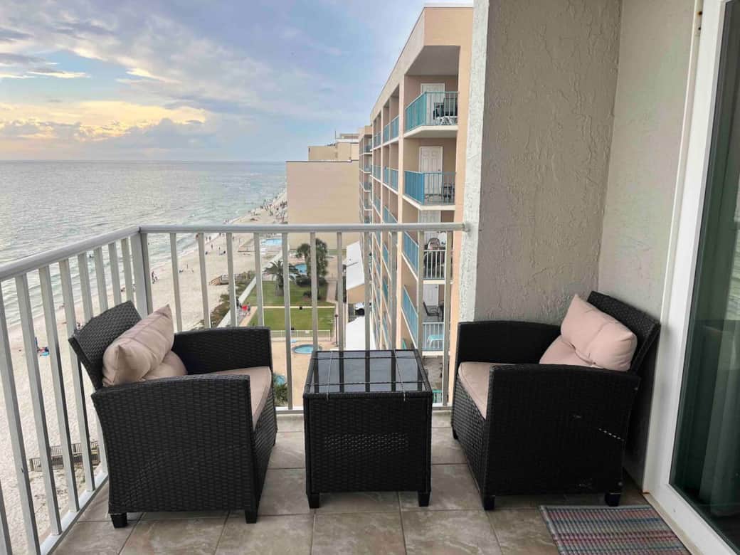 Plenty of seating for everyone on the balcony