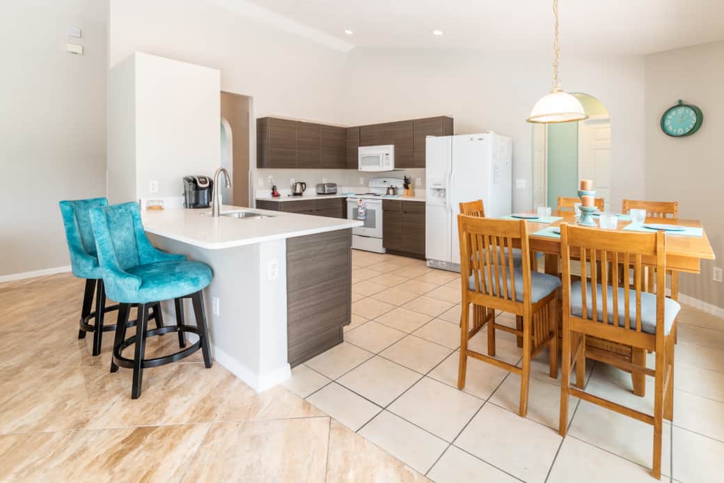 232 Nottingham Way-2
