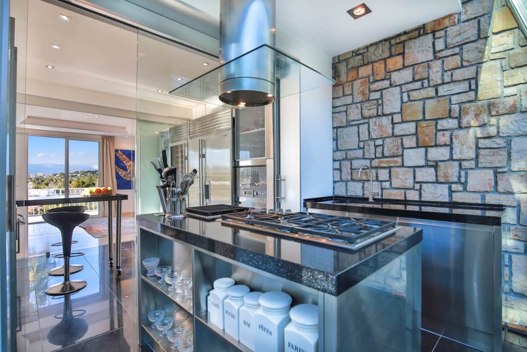 307 Kitchen 2