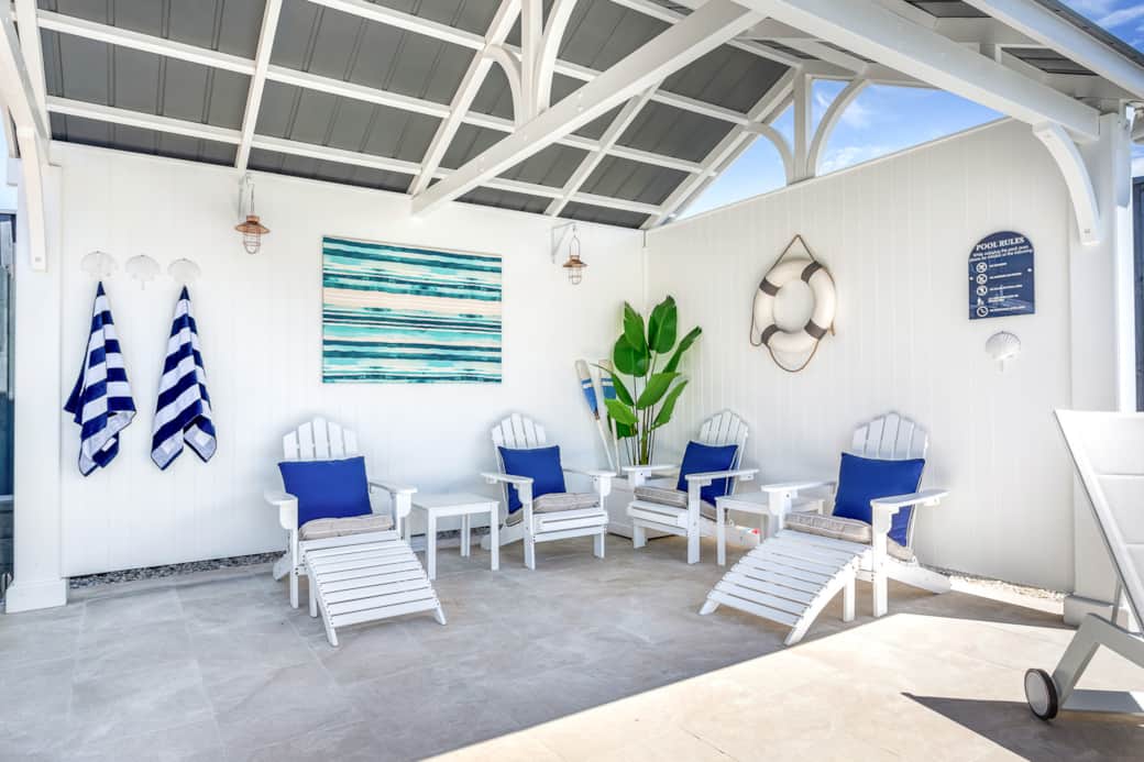 Poolhouse