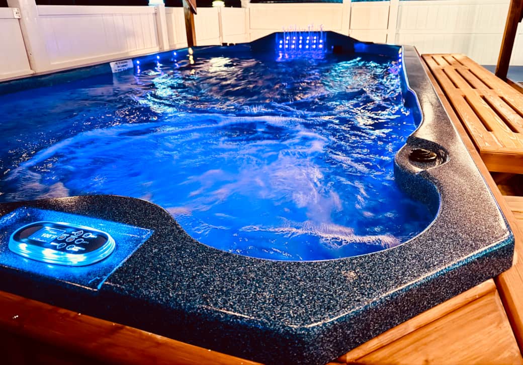 Heated spa for relaxing after the beach Heated spa for relaxing after the beach